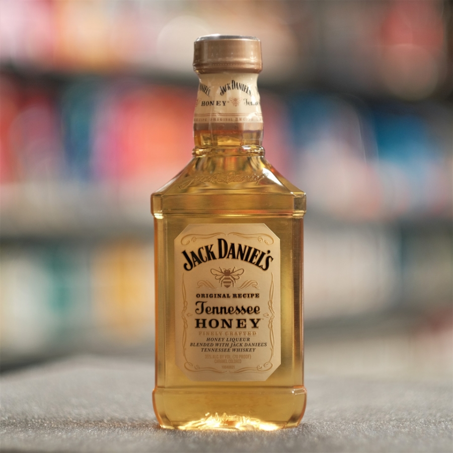 https://www.mrksliquor.com/images/thumbs/0001808_jack-daniels-honey-200ml_900.jpeg